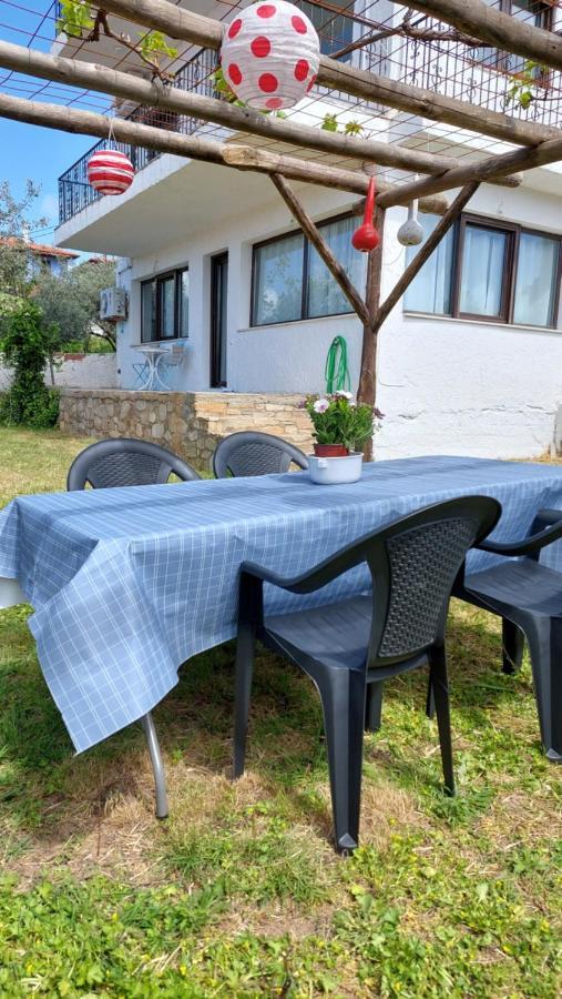 Dora'S House Comfortable Apartment With A Yard And View Pyrgadikia Exterior foto