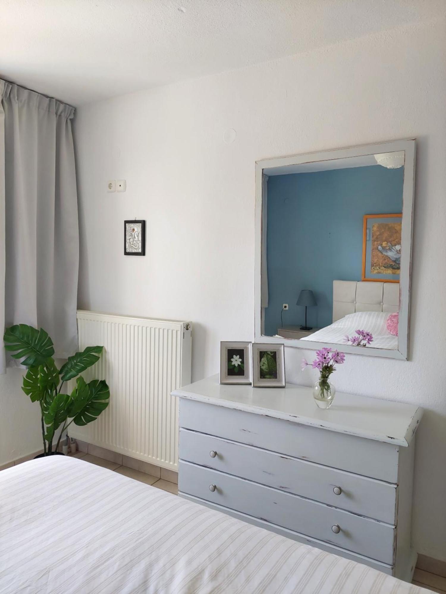 Dora'S House Comfortable Apartment With A Yard And View Pyrgadikia Exterior foto